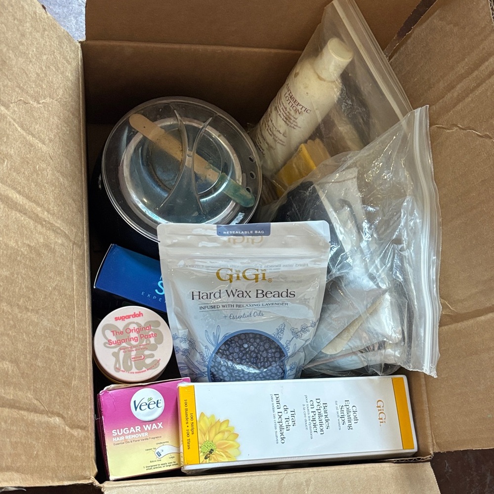 GiGi Hard Wax Beads and Hair Removal Kit